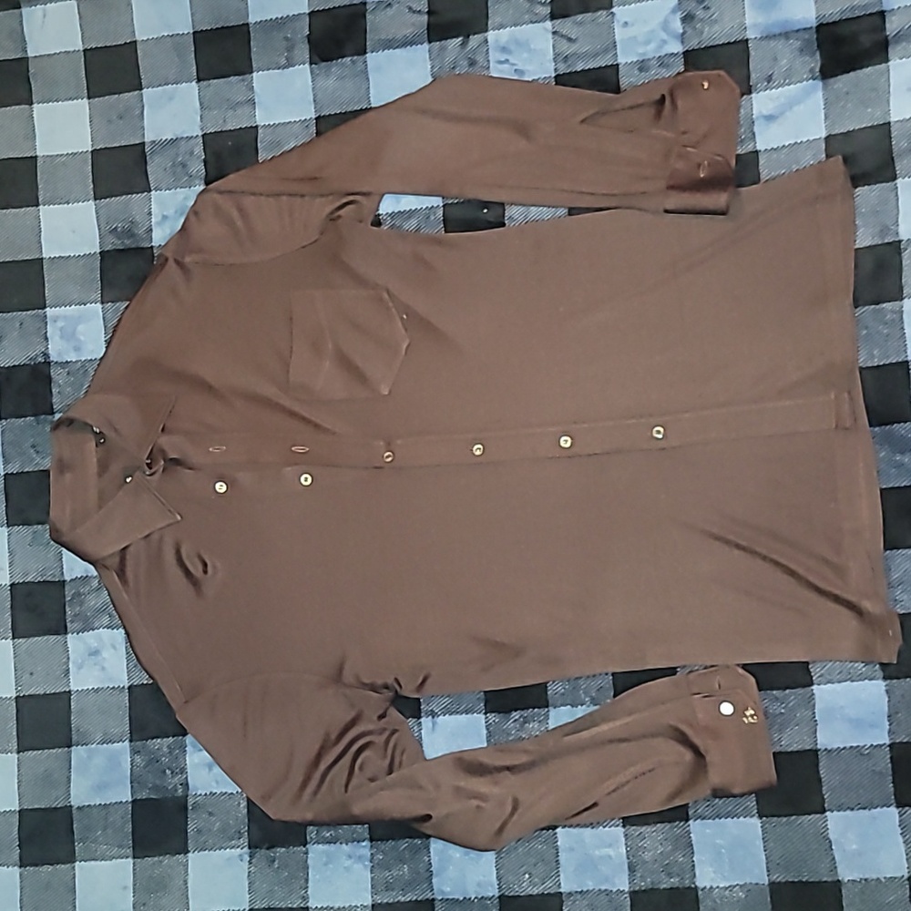 Vintage. Boss Hugo Boss. Button-up. Stretchy light material.  Size Large.